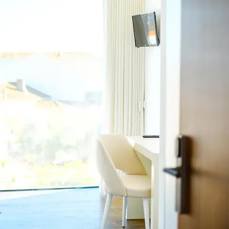 Hotel Cantinho D'avo - 5*