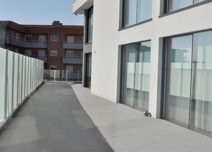 Cantinho D'avo - מלון Apúlia